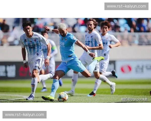 蓝色闪电的对决：大阪钢巴与水原三星的亚洲冠军之路